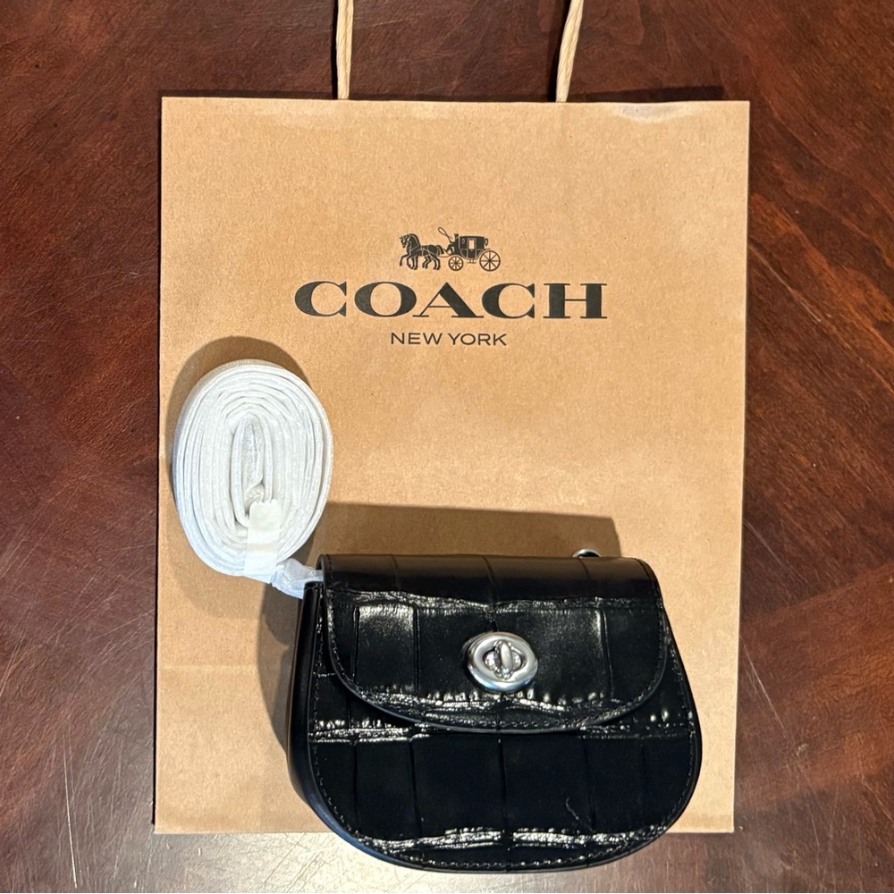 NWT, Coach Black Croc Leather Turn Lock Micropuse Card Case with Chain Strap - Picture 3 of 5